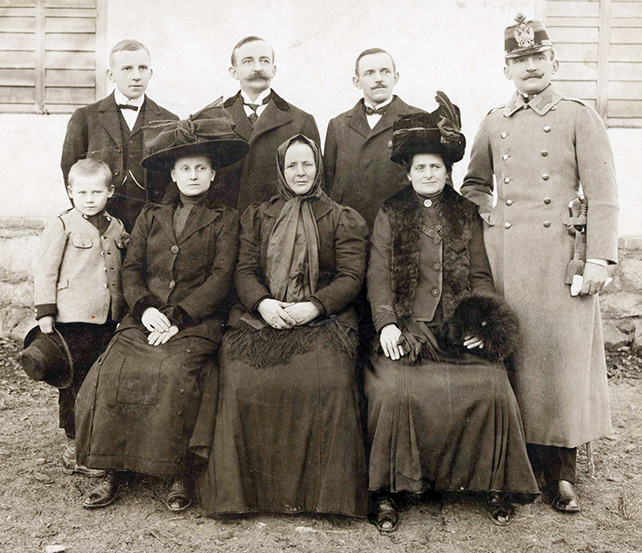 Familie Soukup 1913 in Dobl bei Graz